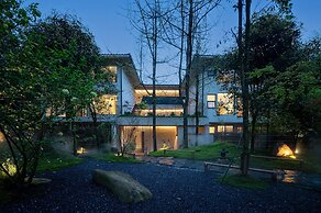 BuSu Forest Forever Hotel