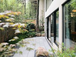 BuSu Forest Forever Hotel