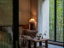 BuSu Forest Forever Hotel