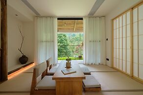 BuSu Forest Forever Hotel