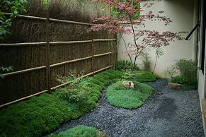 BuSu Forest Forever Hotel