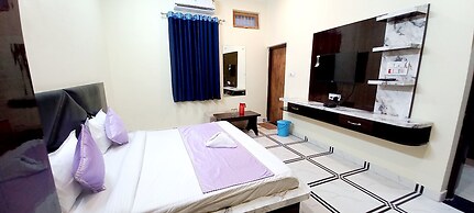 Siyaram Hotel Tample View in Orchha