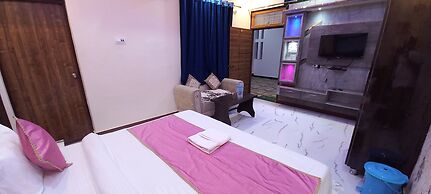 Siyaram Hotel Tample View in Orchha