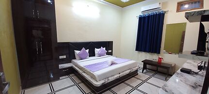 Siyaram Hotel Tample View in Orchha