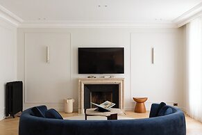 HIGHSTAY-Luxury Serviced Apartment- Arc de Triomphe