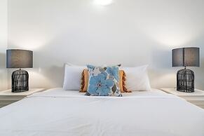 Anchor Point Penthouse Marina Views Pool Bbqs