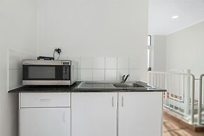 Anchor Point Penthouse Marina Views Pool Bbqs