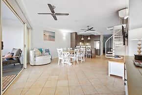 Anchor Point Penthouse Marina Views Pool Bbqs