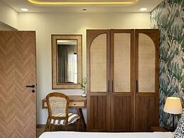 Stylish 1BR With Pool 5 Mins to Candolim Beach