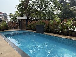 Stylish 1BR With Pool 5 Mins to Candolim Beach