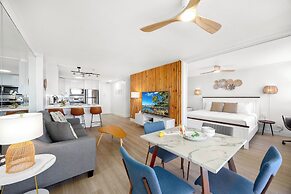 Ocean View 1BR at Ilikai Marina