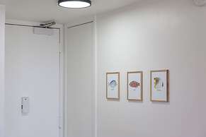 Ocean View 1BR at Ilikai Marina