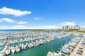 Ocean View 1BR at Ilikai Marina