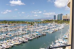 Ocean View 1BR at Ilikai Marina