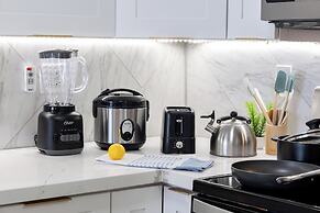 Ocean View 1BR at Ilikai Marina