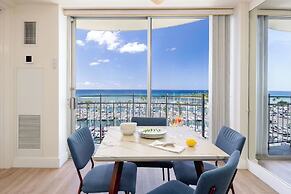 Ocean View 1BR at Ilikai Marina