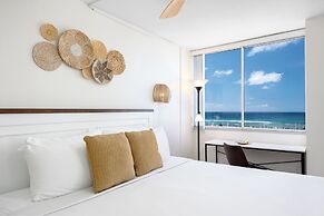 Ocean View 1BR at Ilikai Marina