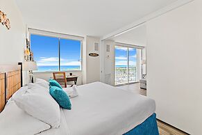 Ocean View 1BR at Ilikai Marina