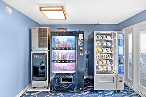 Pacific Monarch - 1 BR - Ocean & City Views