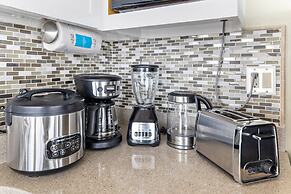 Pacific Monarch - 1 BR - Ocean & City Views