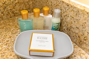 Pacific Monarch - 1 BR - Ocean & City Views