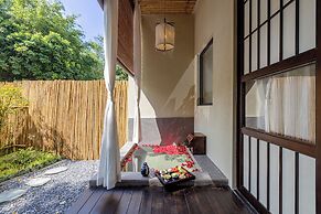 Xiyang Yishan Quiet Private Onsen Country Style Vacation Courtyard