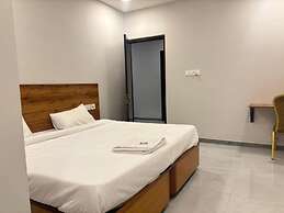 Goroomgo Vaishnavi Residency