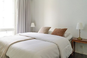 1br with Private Sauna and Balcony