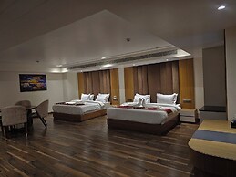 HOTEL ELARA