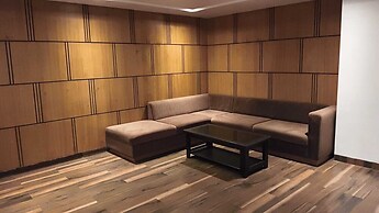 HOTEL ELARA