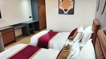 HOTEL ELARA