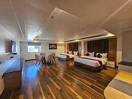 HOTEL ELARA