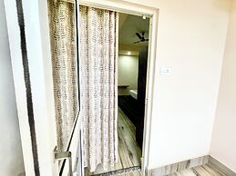 Hotel Silicon - near Sea beach & Temple