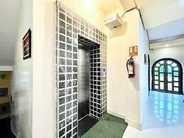 Hotel Silicon - near Sea beach & Temple