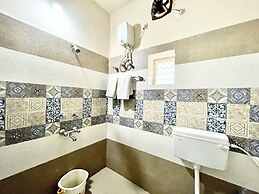 Hotel Silicon - near Sea beach & Temple