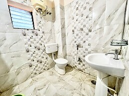 Hotel Silicon - near Sea beach & Temple