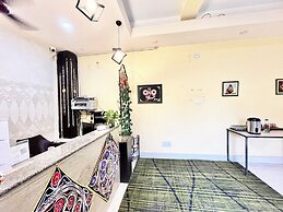 Hotel Silicon - near Sea beach & Temple