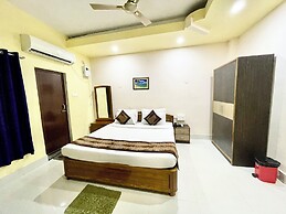 Hotel Silicon - near Sea beach & Temple