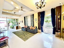 Hotel Silicon - near Sea beach & Temple