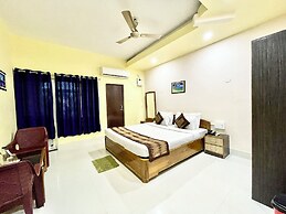 Hotel Silicon - near Sea beach & Temple