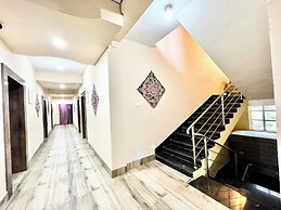 Hotel Silicon - near Sea beach & Temple