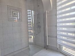 Sea View Apartment Povljana