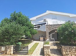 Sea View Apartment Povljana