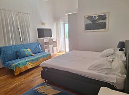 Sea View Apartment Povljana
