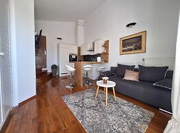 Sea View Apartment Povljana