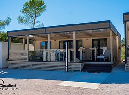 Charming Two-bedroom Mobile Homes Drage