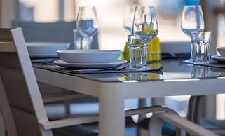 Charming Two-bedroom Mobile Homes Drage