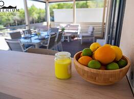 Charming Two-bedroom Mobile Homes Drage