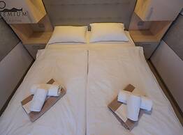 Charming Two-bedroom Mobile Homes Drage