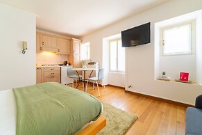 Tremezzo Cozy Studio by Wonderful Italy